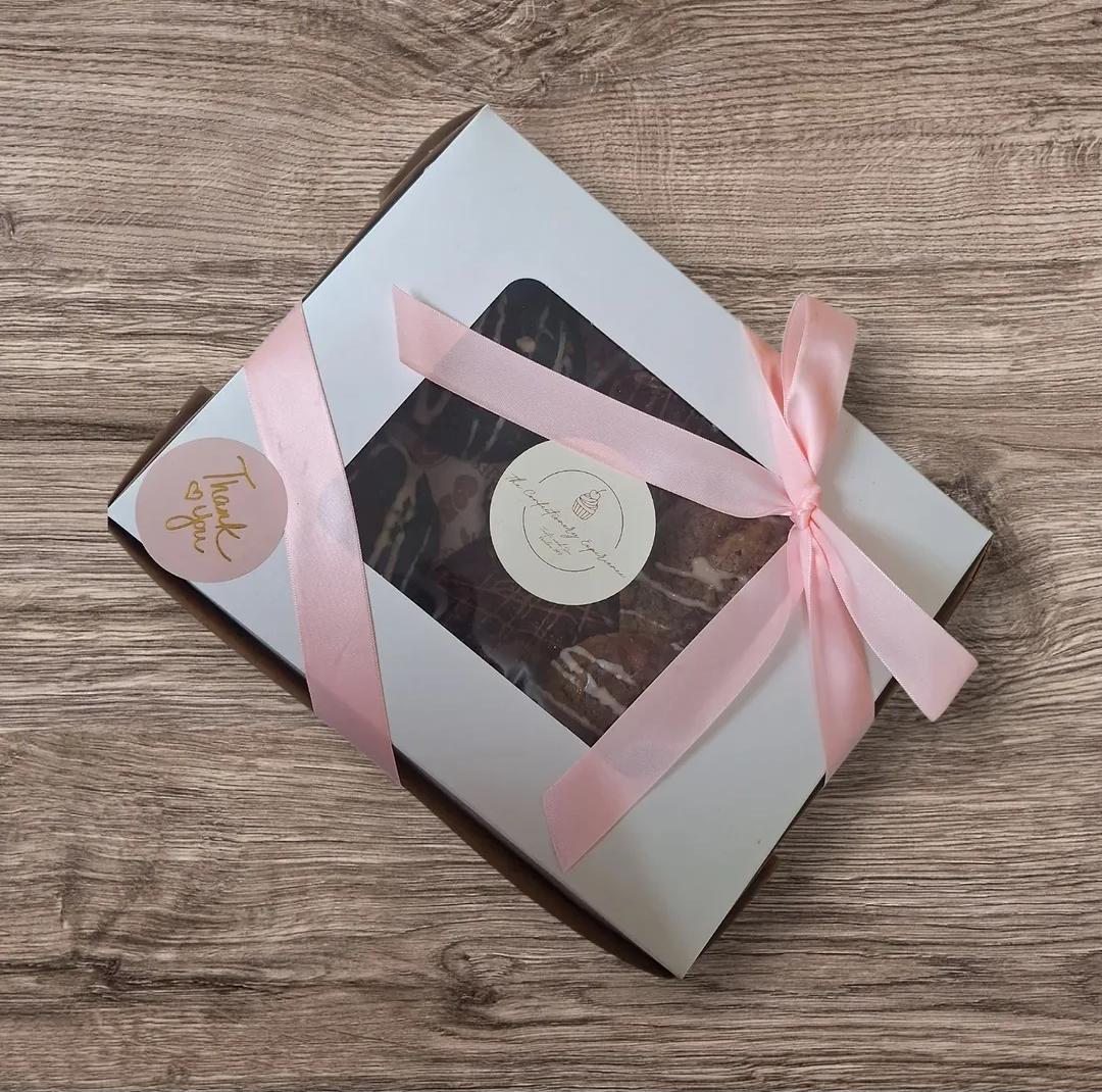 Signature Experience Box